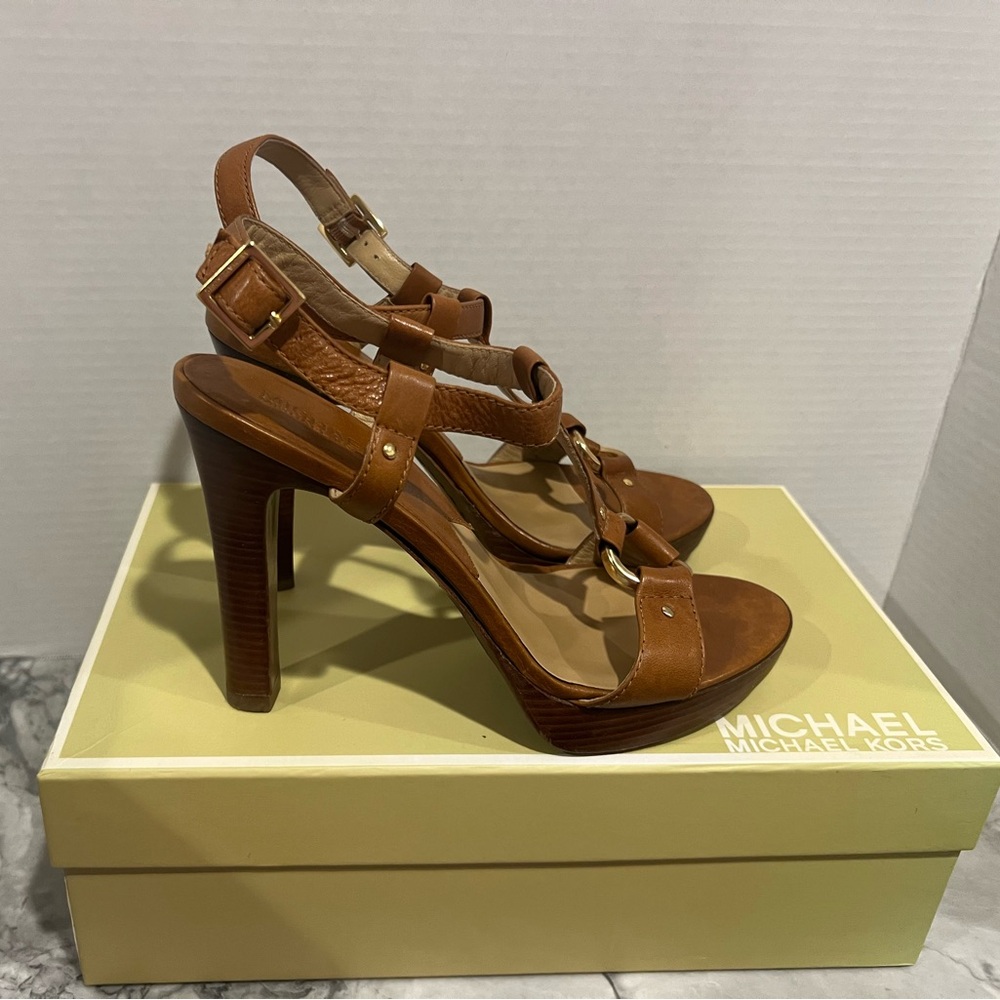 Michael Kors Valerie Tstrap luggage heels